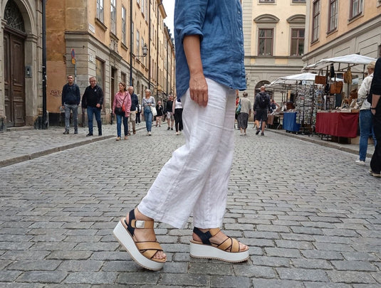 Sandalia cruzada taco corrido