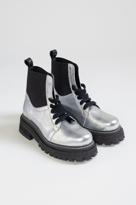Borcego B r i s t o l