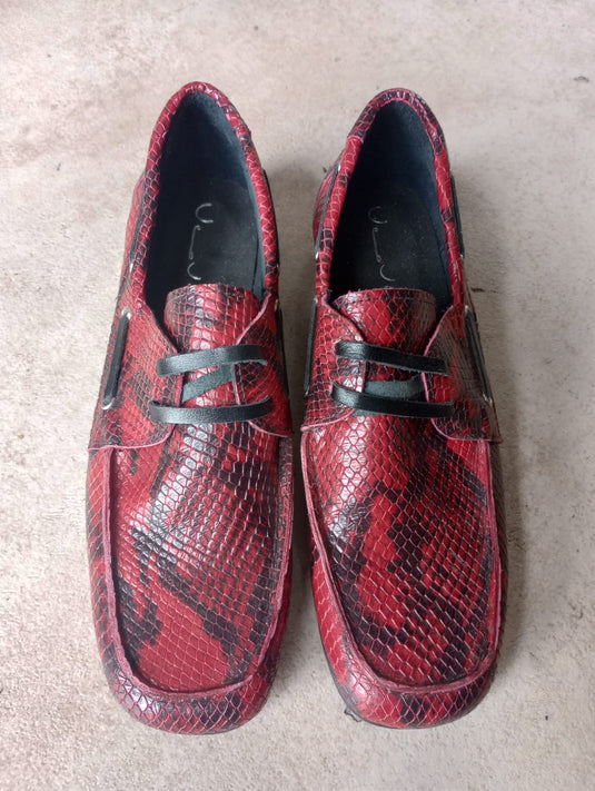 Mocasín Pedigree reptil rojo