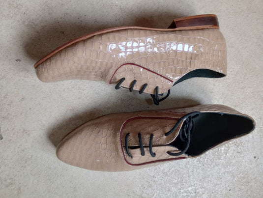 Zapato Selena charol beige