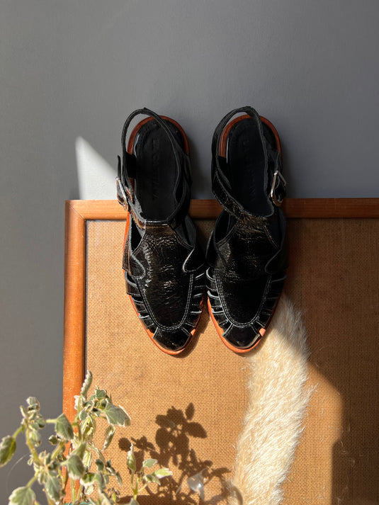 Sandalia Rabath charol negro