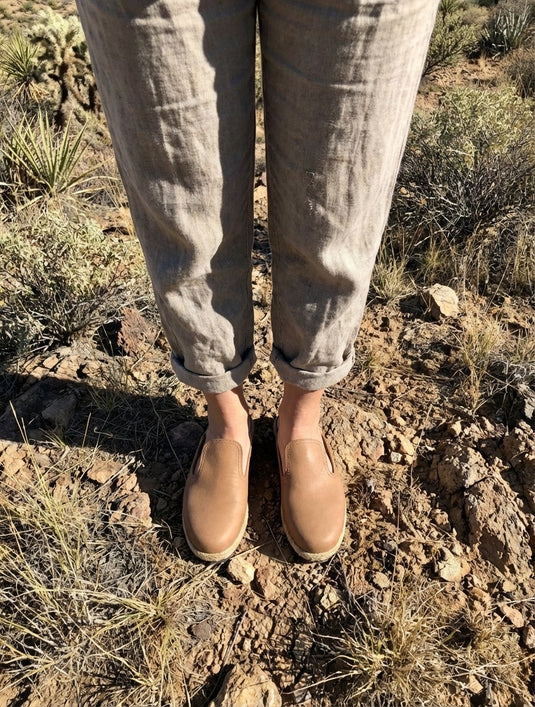 Zapatilla de verano tostado